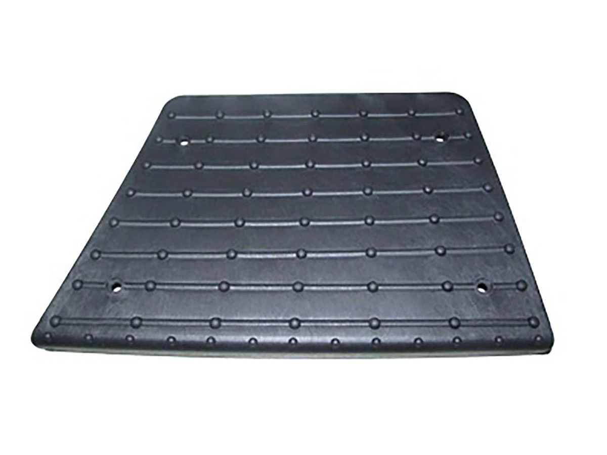 TAPETE PRETO SUPERIOR LD DIREITO VW 13150 13170 13180 13190 15170 15180 15190 17