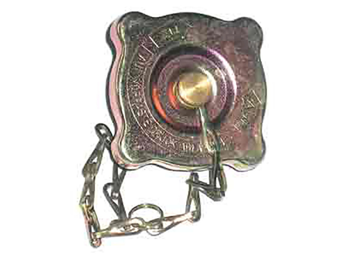 TAMPA RADIADOR QUADRADA 10 LIBRAS COM CORRENTE MOTOR OM366A MB 1214 1218 1414 14