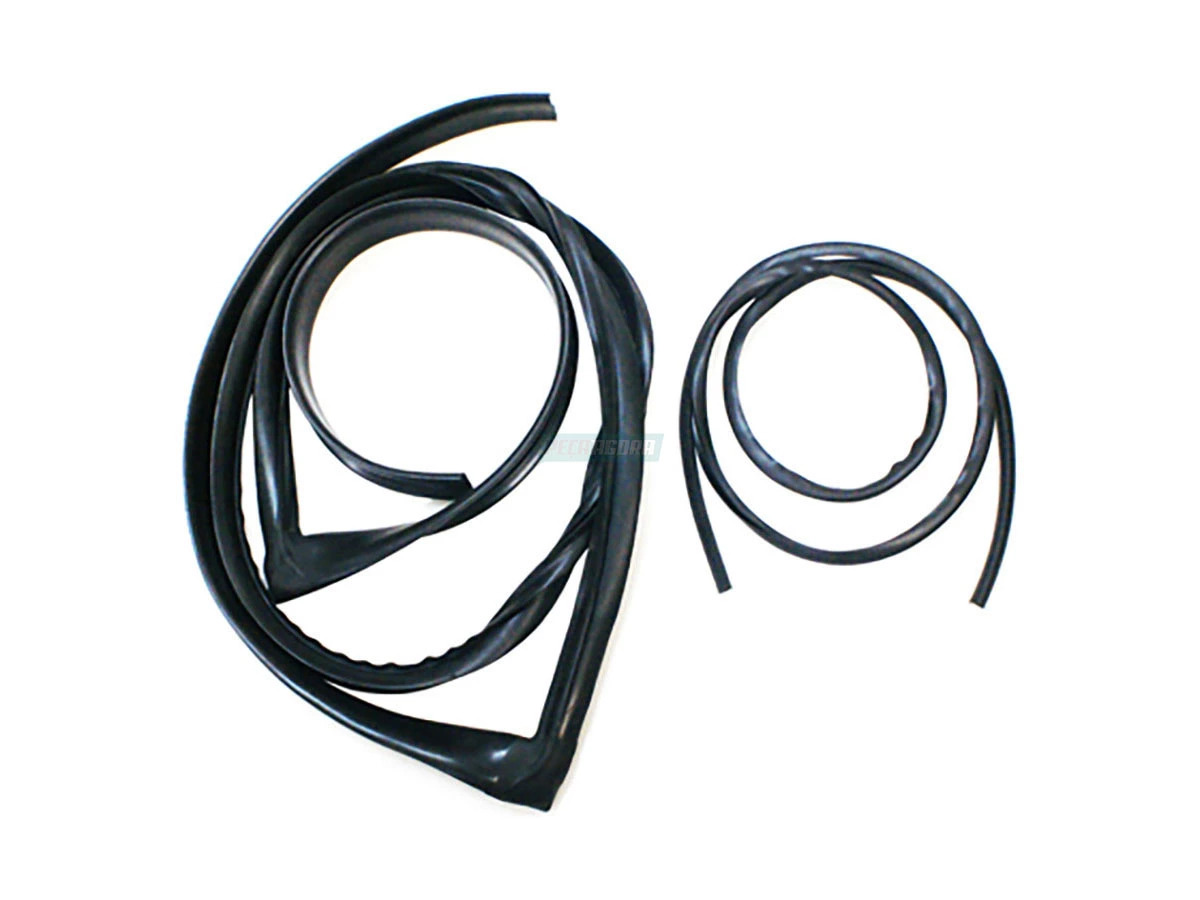 GUARNICAO SUPERIOR PARABRISA FORD CARGO CABINE NOVA PANDA - 2011... (HC4ZE03606A