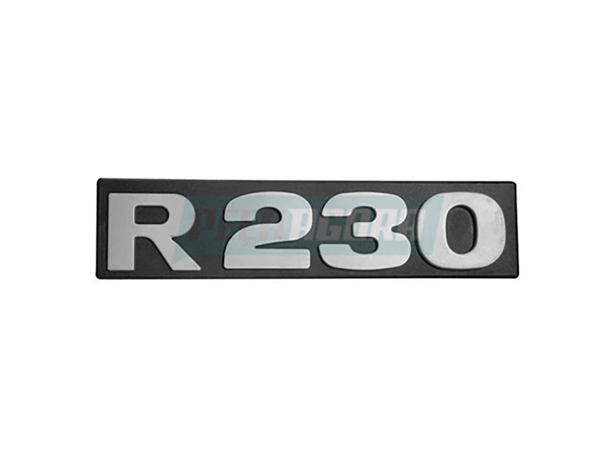 EMBLEMA FRONTAL R230 S4 (R230)
