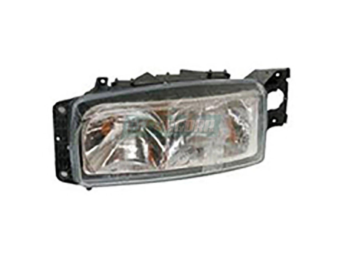 FAROL LE HORIZONTAL VOLVO VM17 / VM23 VM270 VM330 ANO 2005... PARACHOQUE AUTO  (