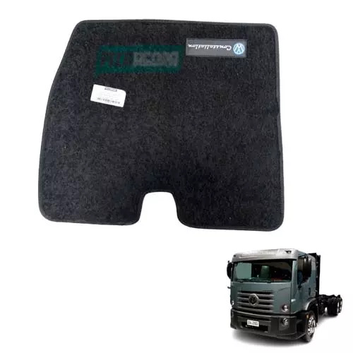 TAPETE CARPETE ORIGINAL MODELADO C/LOGO VW CONSTELATION MOTORISTA PRETO PREMIUM 