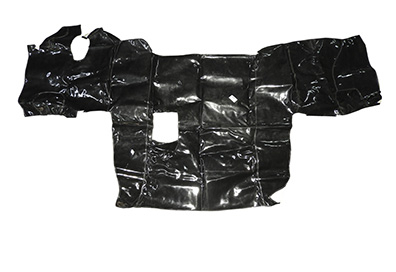 TAPETE VINIL PRETO COM CAPO MB AXOR 2035 MERCEDES BENZ (UPS838P)