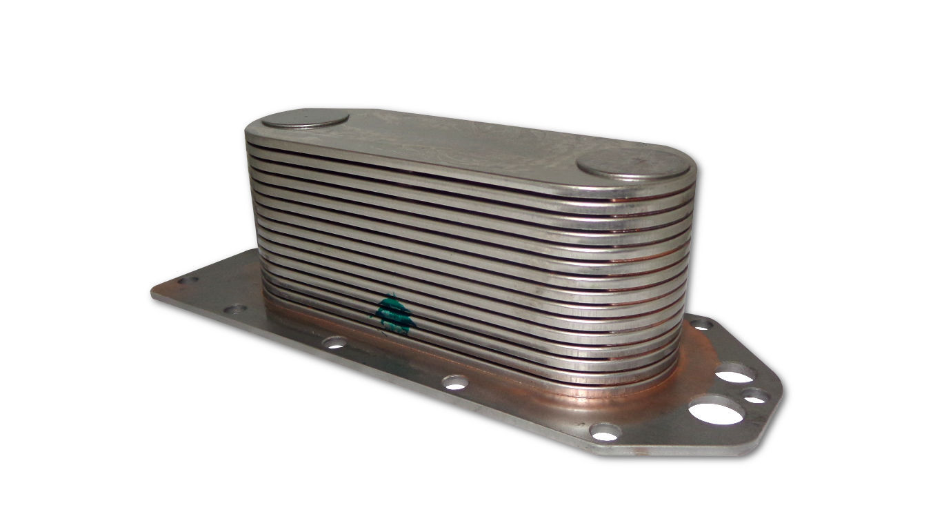 RADIADOR OLEO MOTOR CUMMINS ISC 8.3 CARGO 4532E 2632E 2932E 5032E 4432E VW 26320