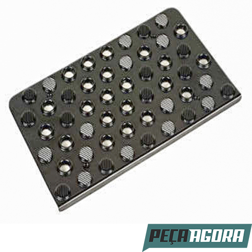 PISANTE ESTRIBO PLASTICO MB MERCEDES BENZ 1618 HPN ESQUERDO (3846897028)