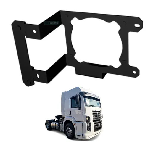 SUPORTE FAROL ESQUERDO VW CONSTELLATION COMPACTOR E ROBUST - 2012 ATE 2022 (2S28