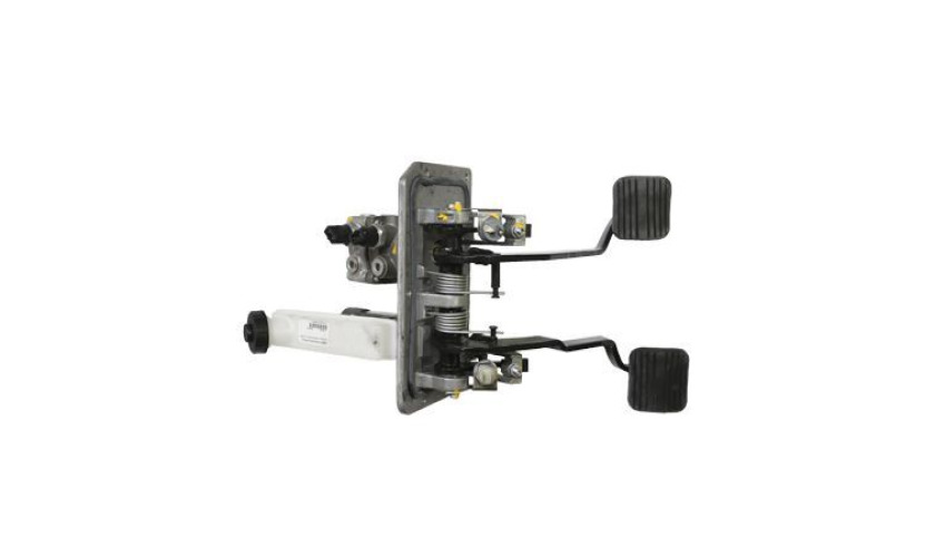 CONJUNTO PEDAIS FREIO EMBREAGEM CILINDRO RESERVATORIO FORD NOVO CARGO 3129 6X4 1