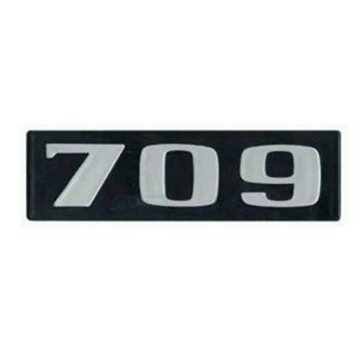 EMBLEMA 709 PLASTICO COM RELEVO (6738170114-1100)