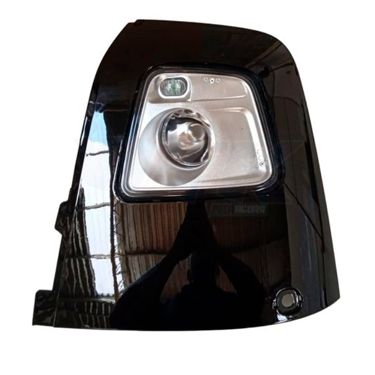 MOLDURA TETO ESQUERDA COM LANTERNA VOLVO FM/FH4/FH5 (84055738-6058012-C340092)