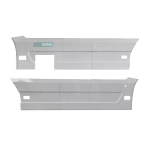 CARENAGEM LATERAL DIREITO SUSPENSAO BALANCIM VOLVO FH 2023... EIXO 3500MM  (8848