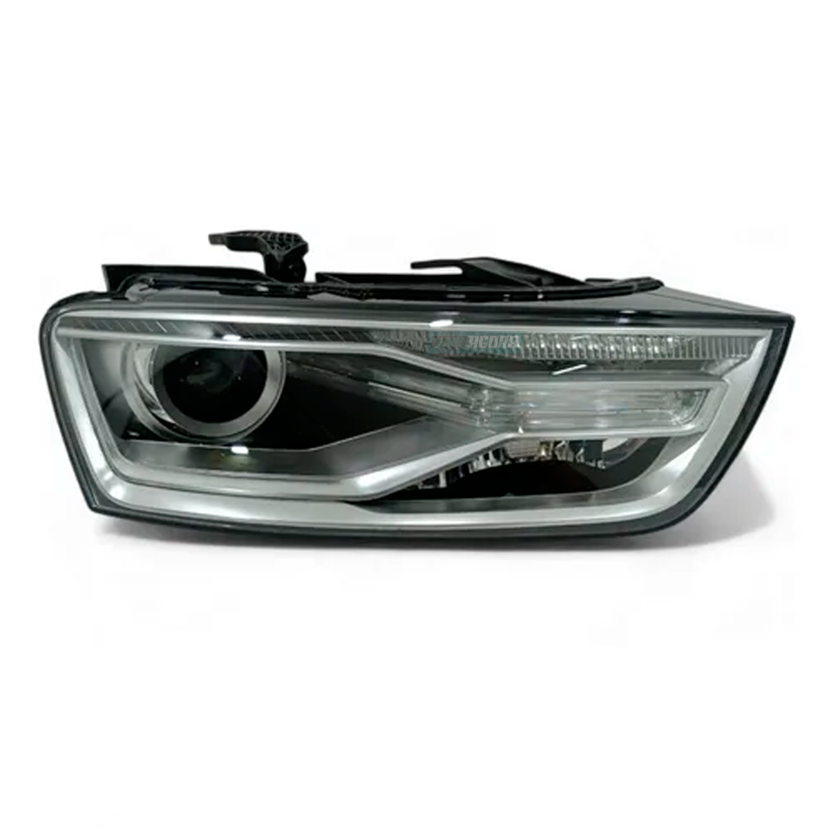 FAROL DIREITO AUDI Q3 2015 A 2019 (8U0941044C-30988)