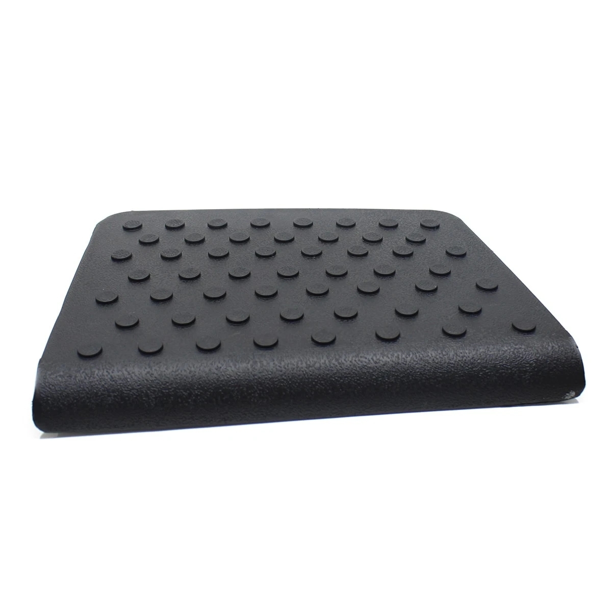 TAPETE ESTRIBO CARGO PEQUENO LD (100.100.153-1C4516491BB)