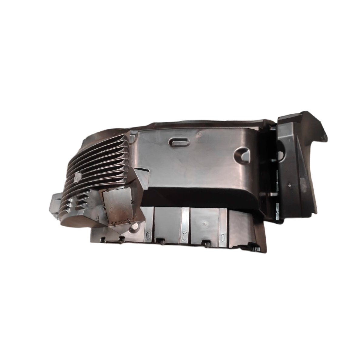 PARALAMA INFERIOR CABINE DIREITO MAN TGX (81612300210-2V5809958)