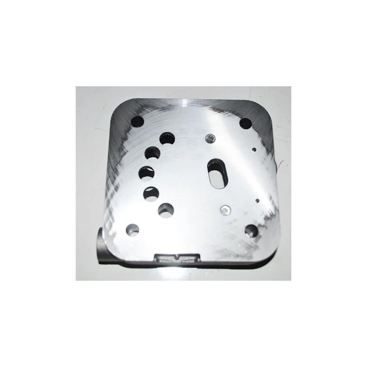 CABECOTE COMPRESSOR MB (0001310909-4111516522)