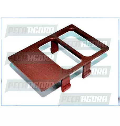 TAMPA PLASTICA DO PAINEL MERCEDES BENZ BICUDO MARROM 2 FUROS (LAT/CENT) (6886897
