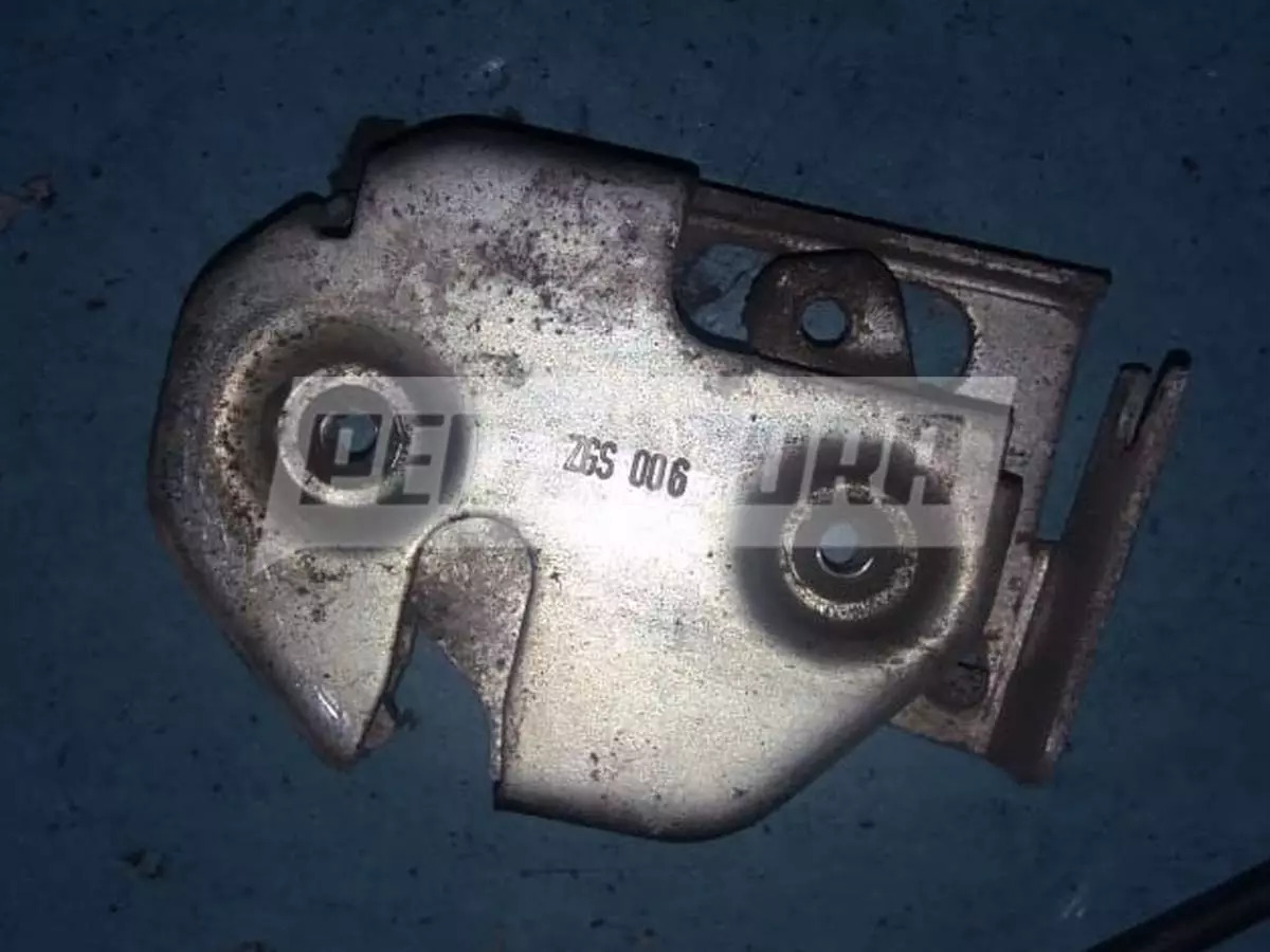 FECHADURA CAIXA FERRAMENTA MB AXOR SEMINOVO MERCEDES BENZ (9418900389)