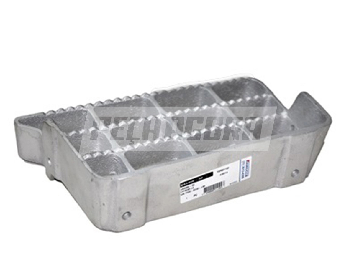 ESTRIBO LE ESQUERDO VW 7100 8140 L80 (TAP801169)