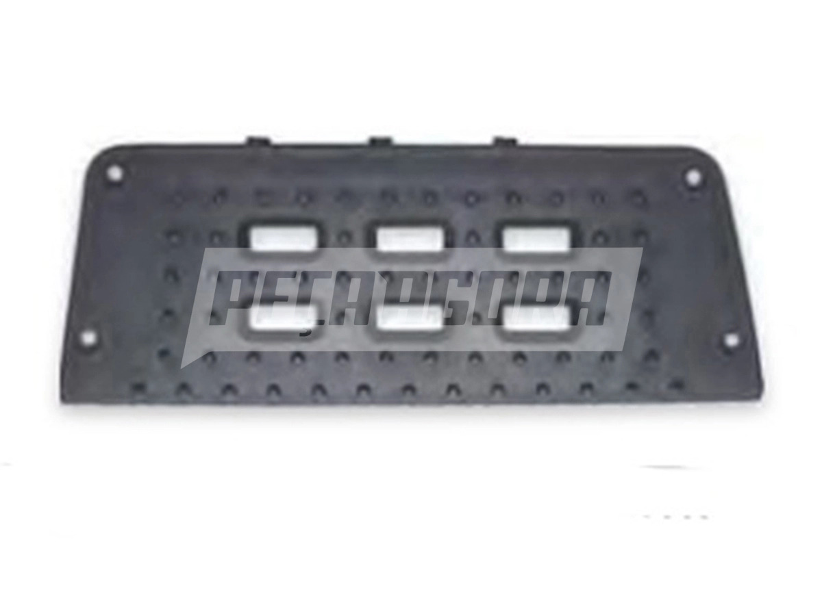 TAPETE ESTRIBO CINZA LD DIREITO SUPERIOR VW CONSTELLATION 25320/25370/19370/1932